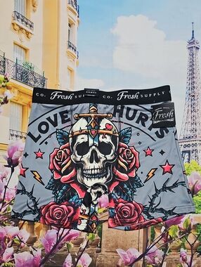Fresh Supply Men’s Gray Skull & Rose Boxer Briefs Large New